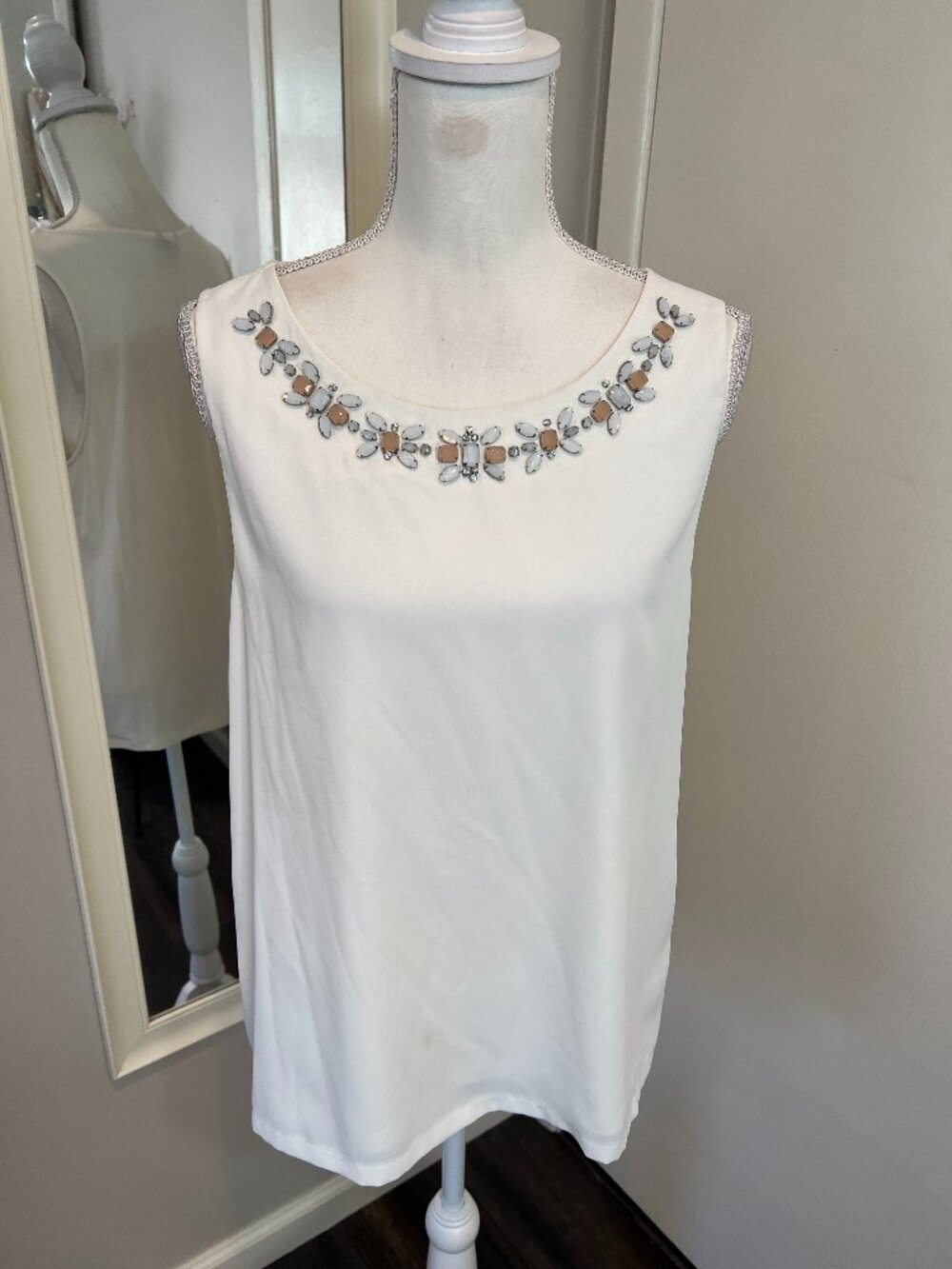 Ann Taylor Ivory Beaded Collar Sleeveless Top, Size Large